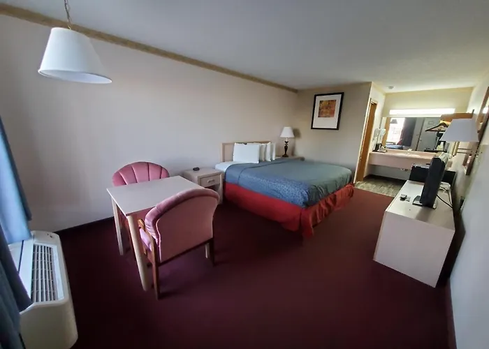 Twelve Oaks Inn